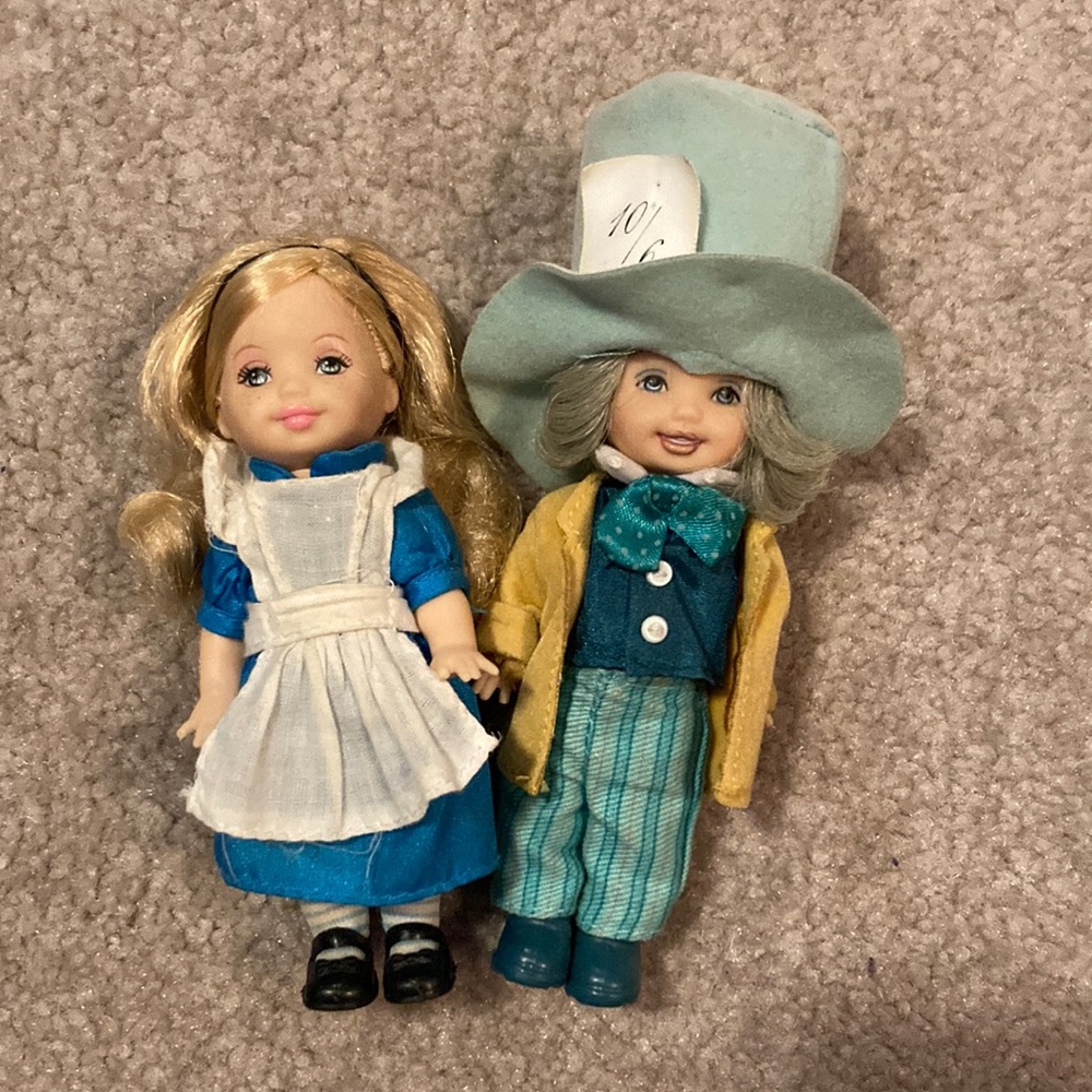 Alice in Wonderland Pink Label Collectible Kelly Dolls